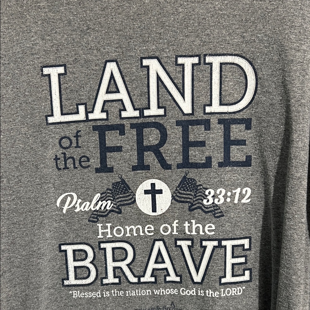 Gildan Gray Short Sleeve Tee - Land of the Free Design